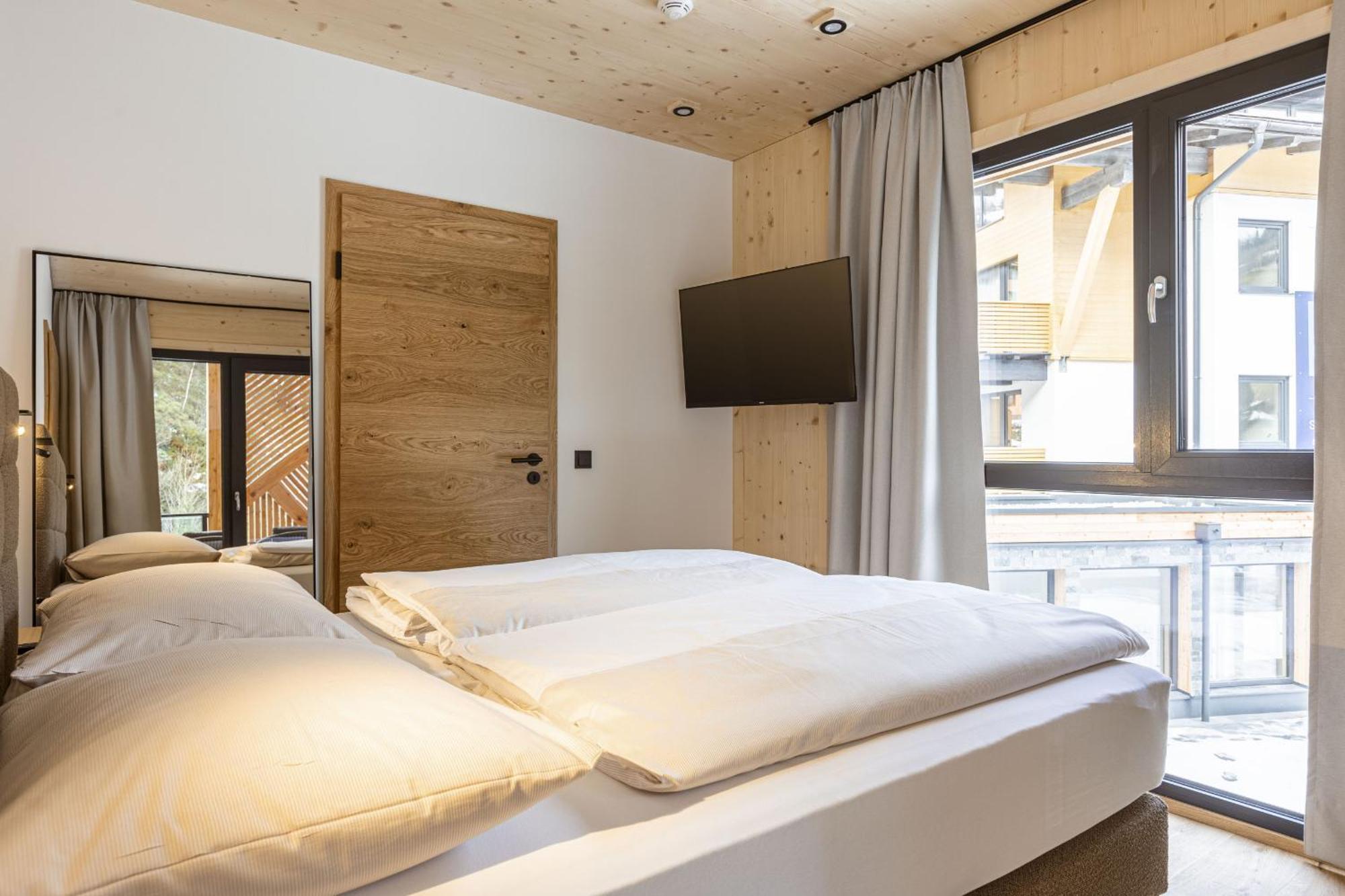 Saalbach Suites By Alps Resorts Bagian luar foto
