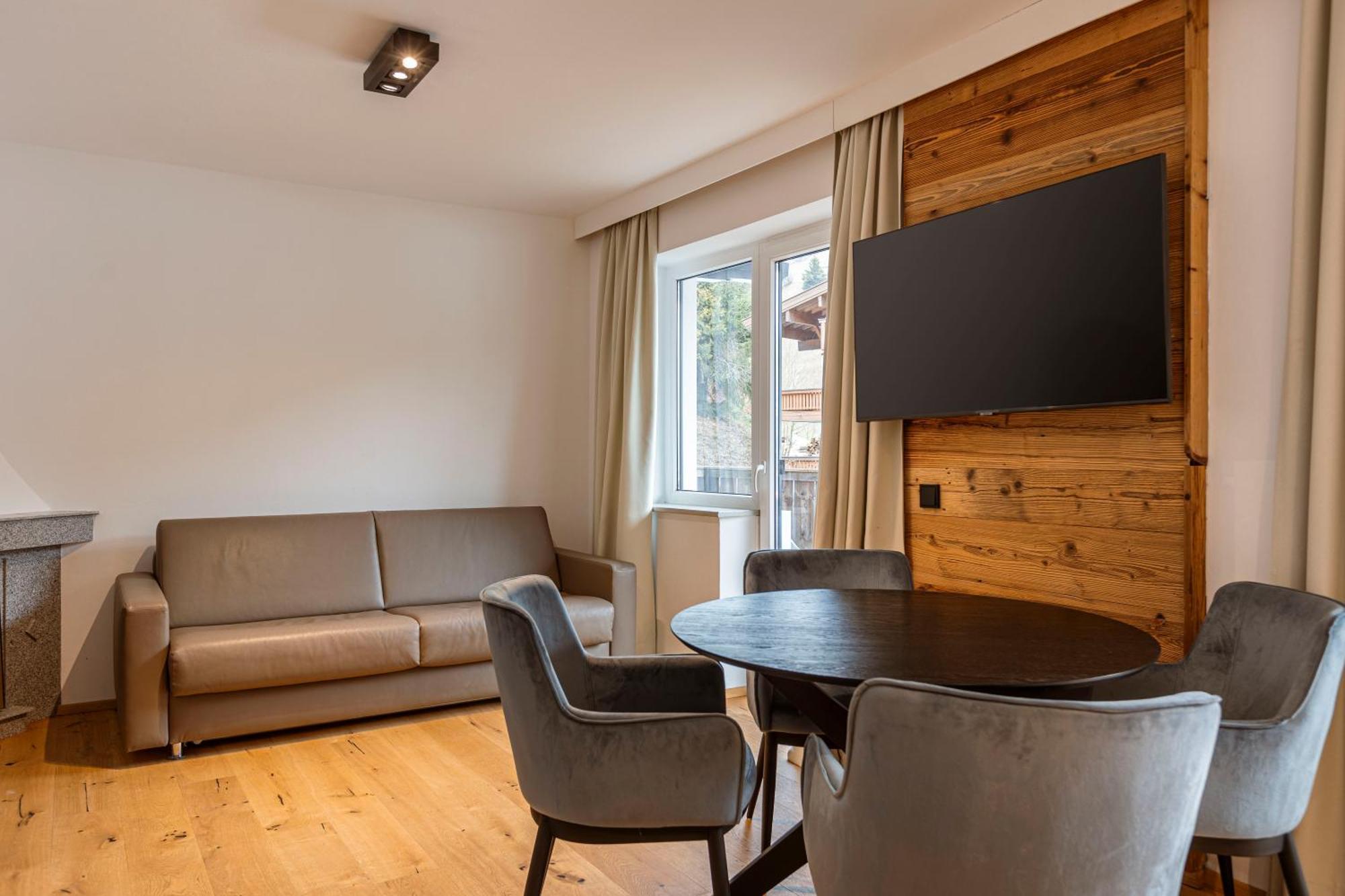 Saalbach Suites By Alps Resorts Bagian luar foto