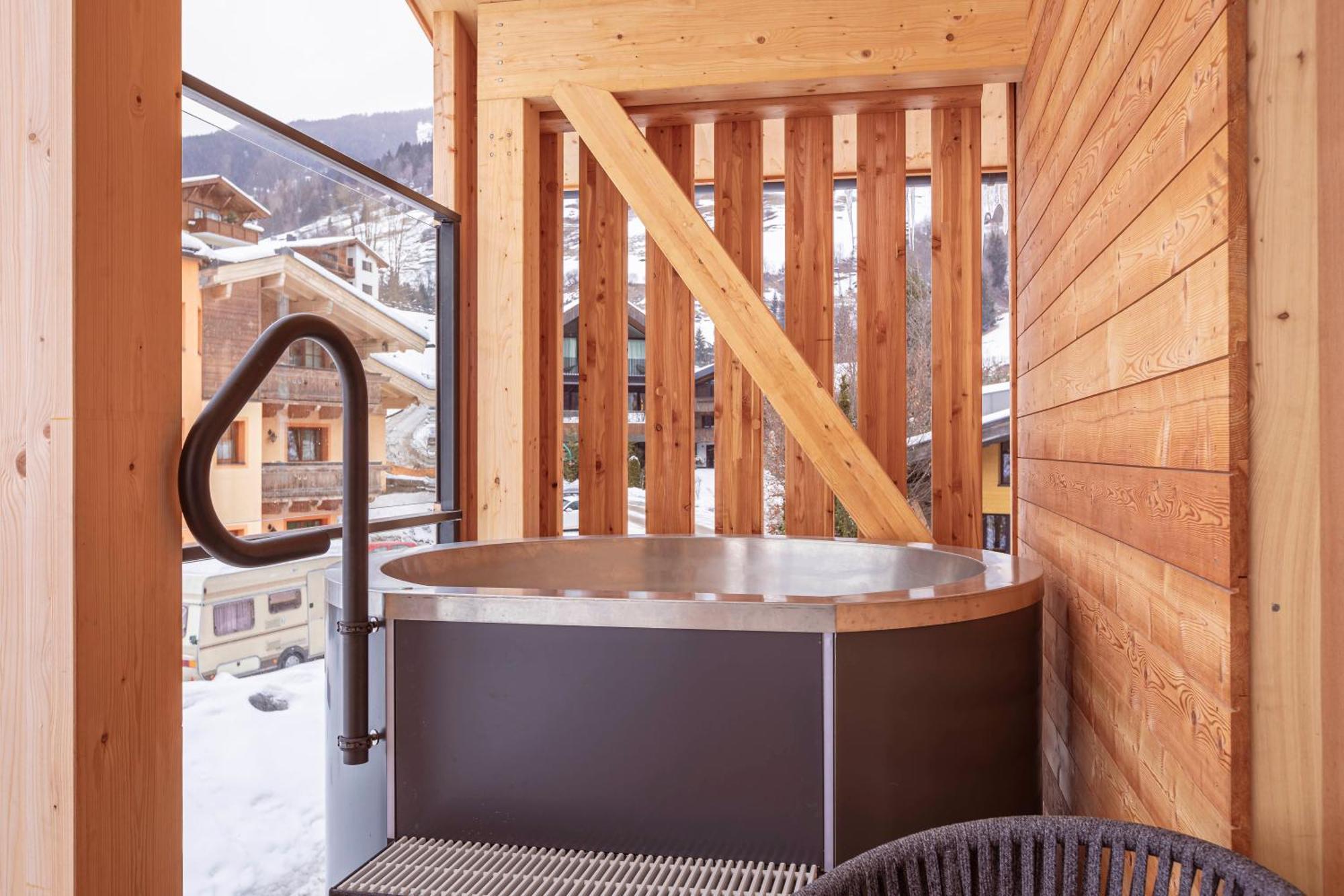 Saalbach Suites By Alps Resorts Bagian luar foto